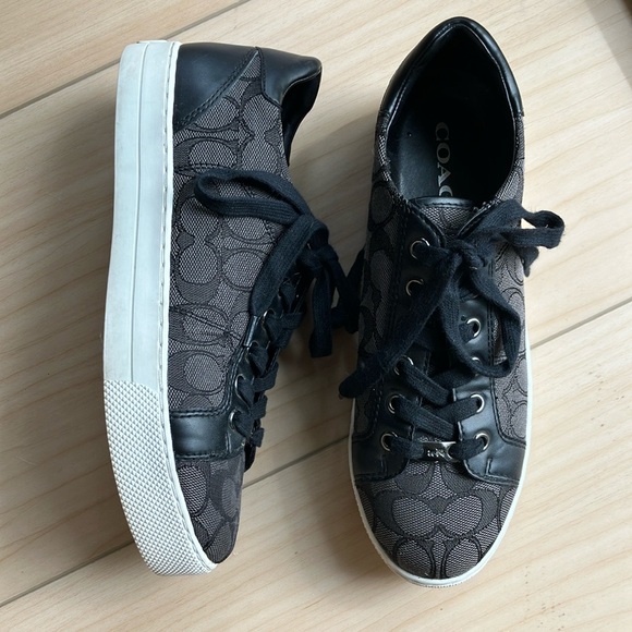 Coach Shoes - Coach Black and Gray Monogram Low-Top Sneakers Paddy Size 8